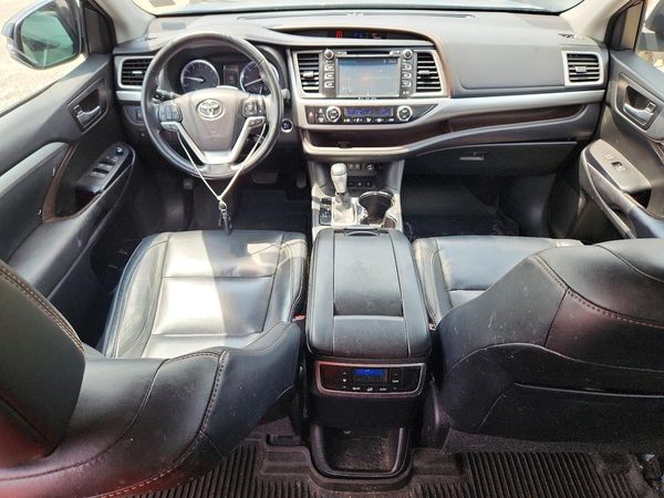 2017 TOYOTA HIGHLANDER SE/XLE