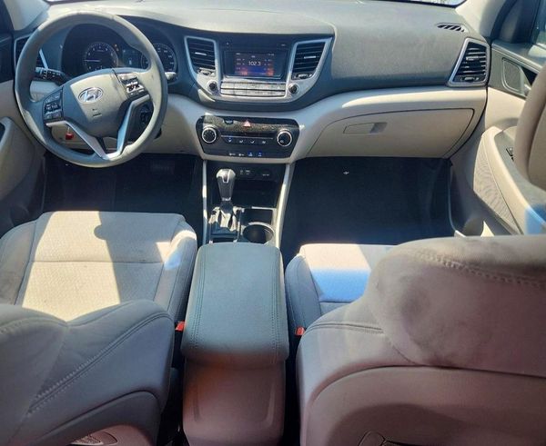 2017 HYUNDAI TUCSON
