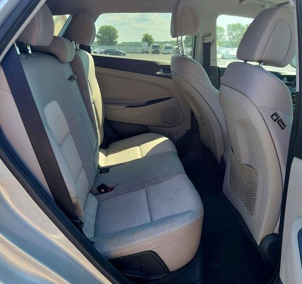 2017 HYUNDAI TUCSON