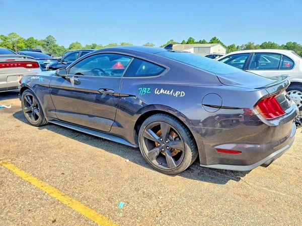 2022 FORD MUSTANG I4 Coupe