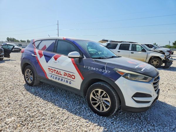 2018 HYUNDAI TUCSON SE Standard — Passenger 3/4