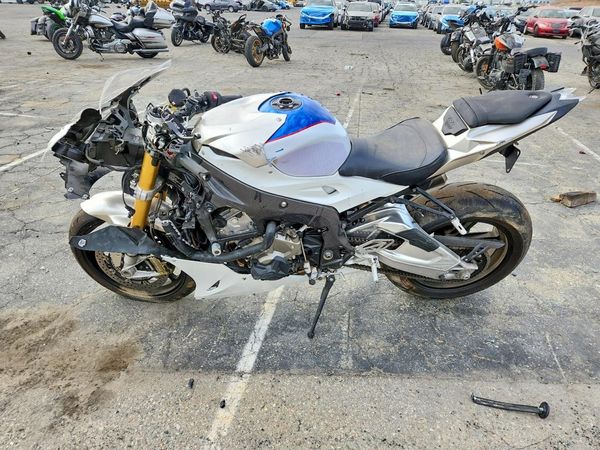 2017 BMW S 1000