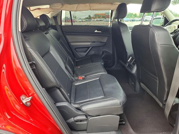 2022 VOLKSWAGEN ATLAS 4Motion SE w/ Tech
