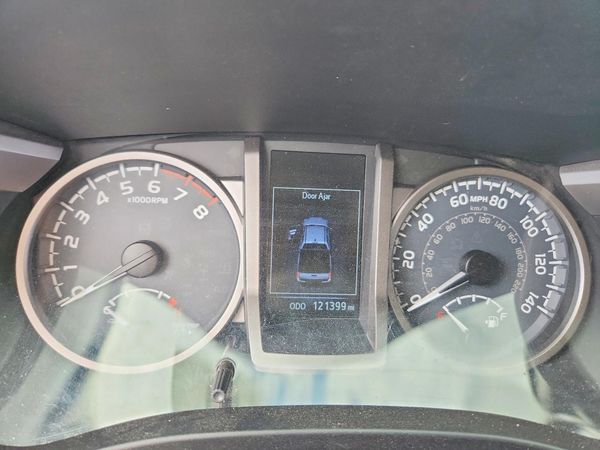 2017 TOYOTA TACOMA