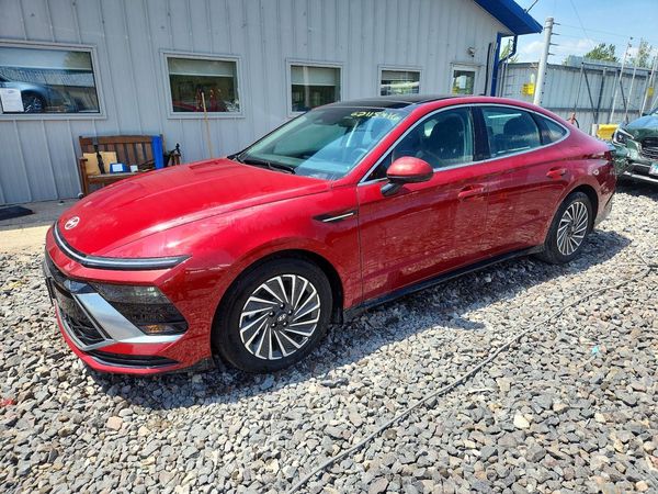 2026 HYUNDAI SONATA HYBRID SEL — Front 3/4