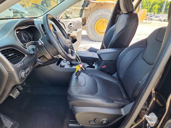 2021 JEEP CHEROKEE