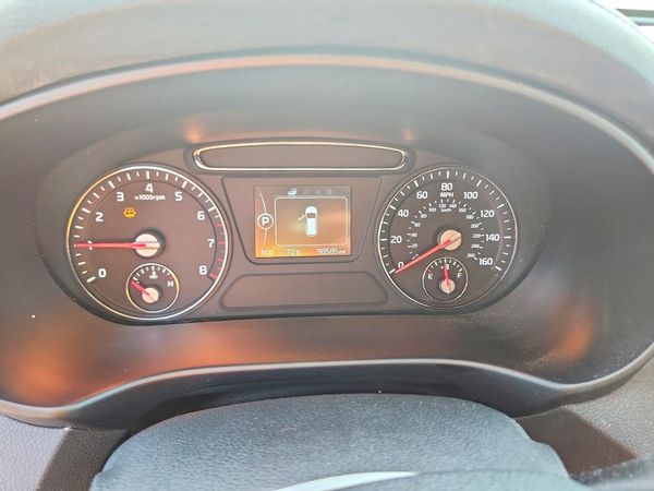 2018 KIA SORENTO L, LX