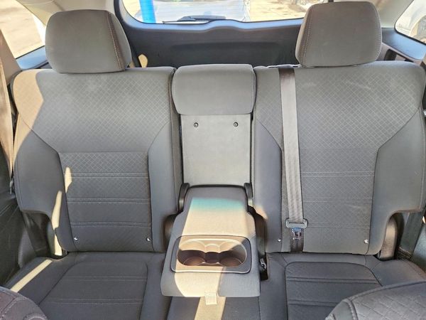 2018 KIA SORENTO L, LX