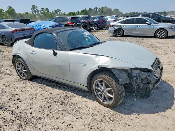 2017 MAZDA MX-5 MIATA Sport