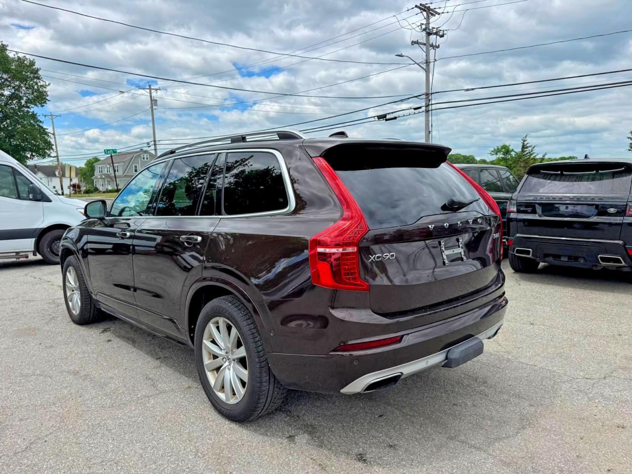 2018 VOLVO XC90 Momentum