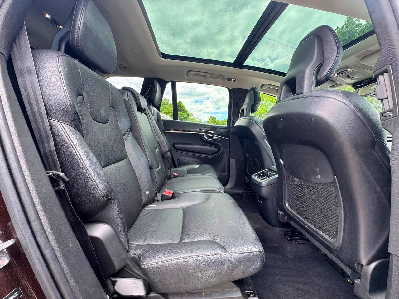 2018 VOLVO XC90 Momentum