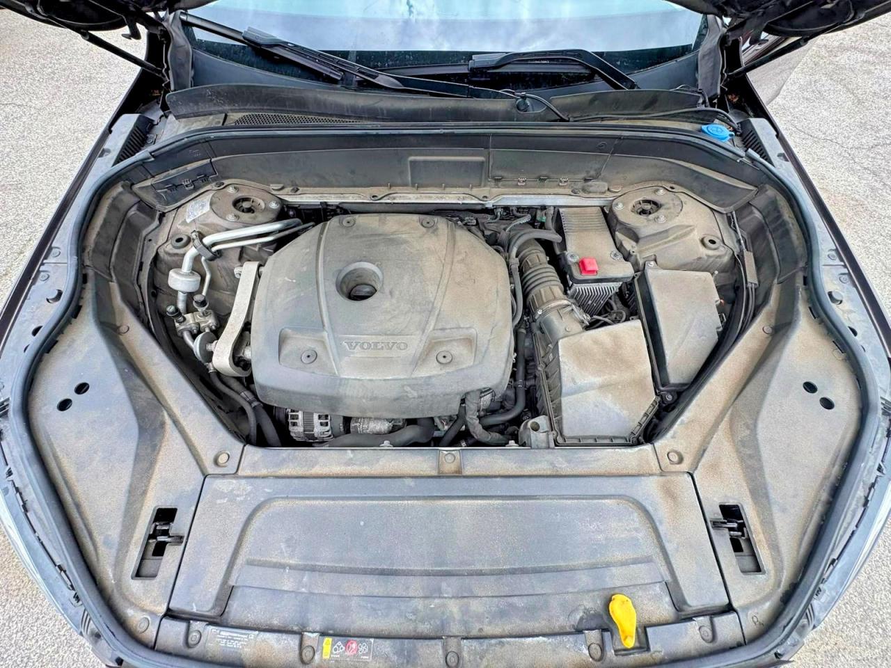 2018 VOLVO XC90 Momentum