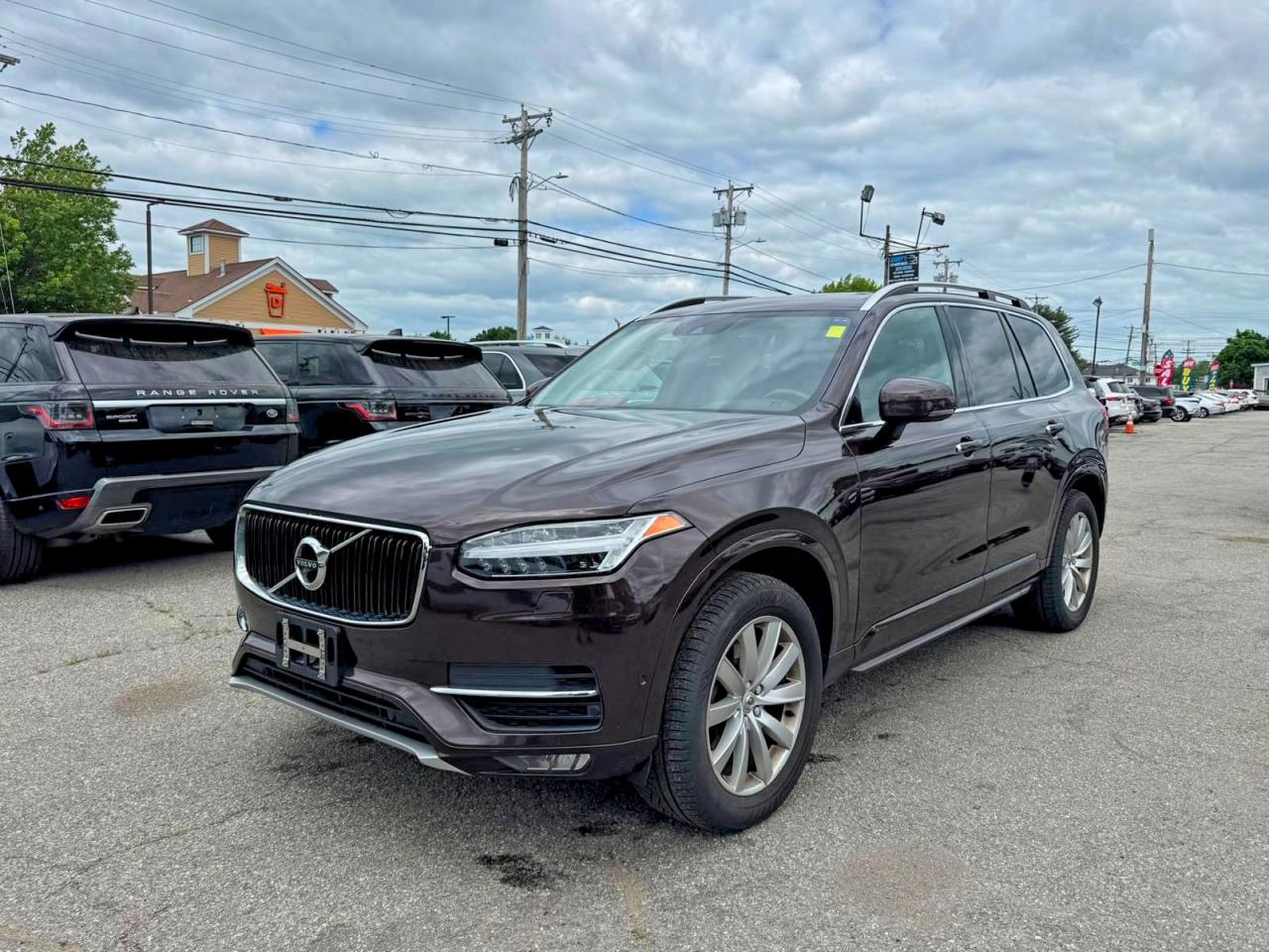 2018 VOLVO XC90 Momentum