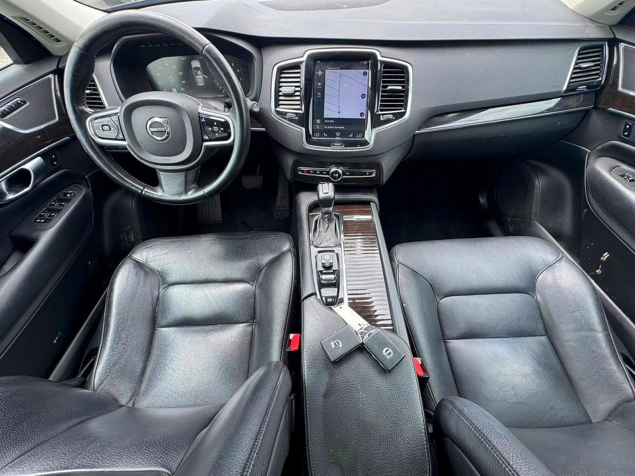 2018 VOLVO XC90 Momentum