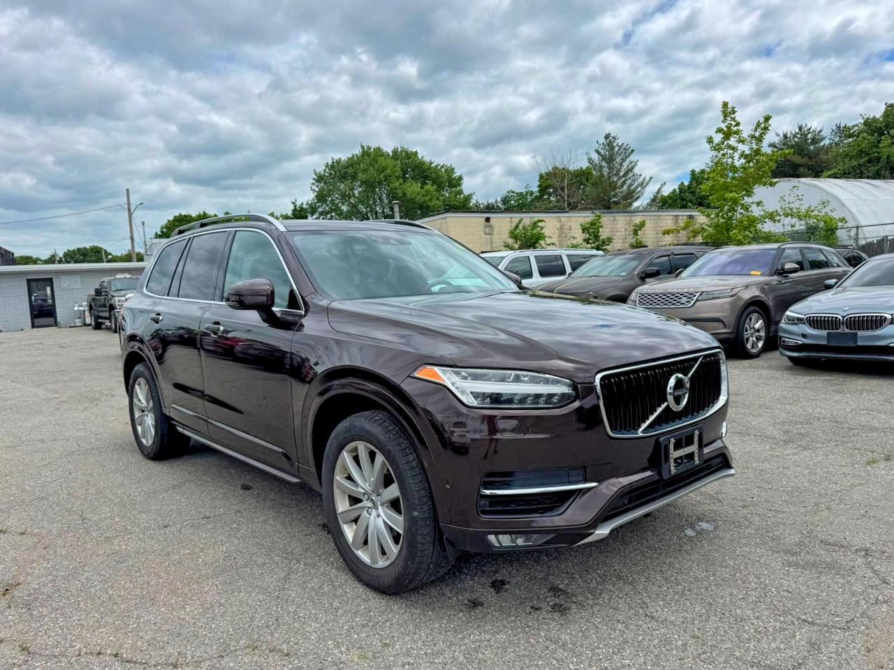 2018 VOLVO XC90 Momentum