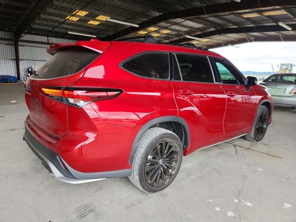 2024 TOYOTA HIGHLANDER