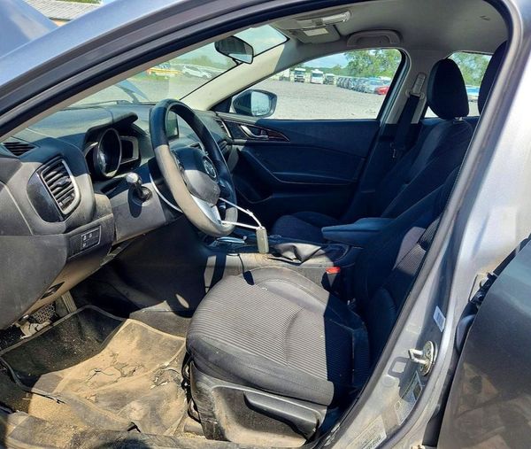 2016 MAZDA 3 Sport/GX