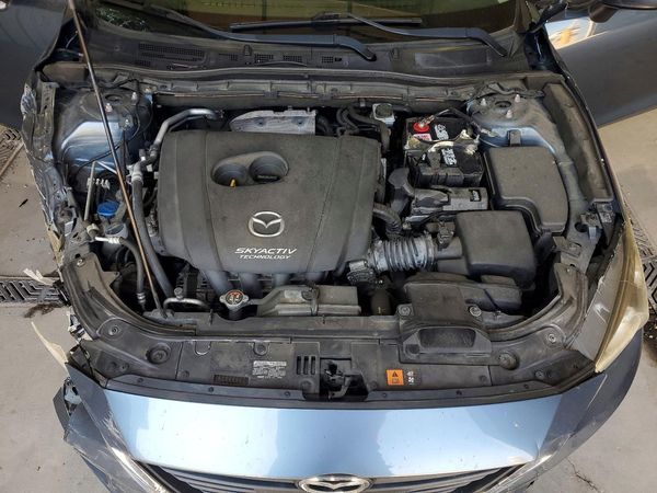 2015 MAZDA 3 Touring/GS