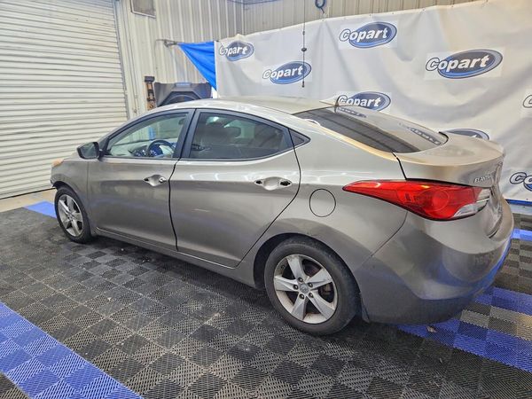 2013 HYUNDAI ELANTRA