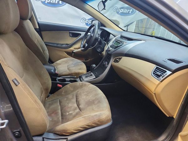 2013 HYUNDAI ELANTRA