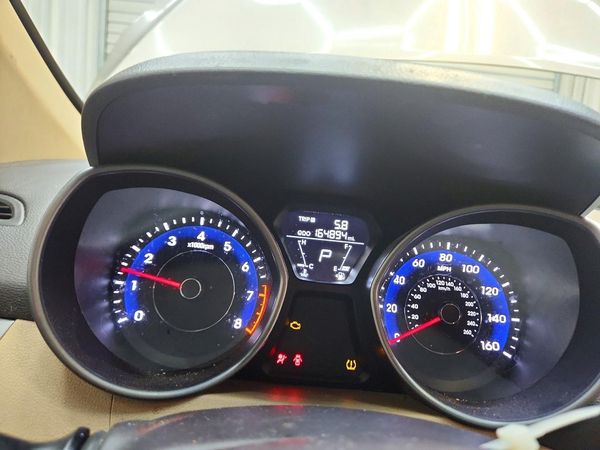 2013 HYUNDAI ELANTRA