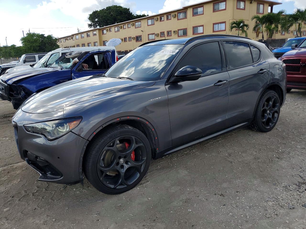 2024 ALFA ROMEO STELVIO TI AWD