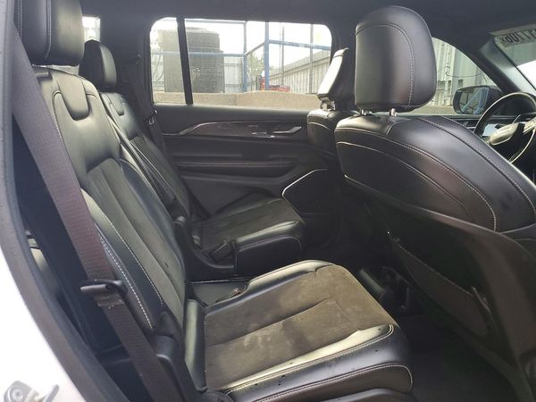 2021 JEEP GRAND CHEROKEE Laredo