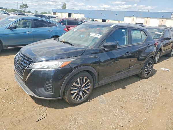 2021 NISSAN KICKS