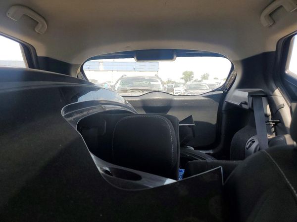 2021 NISSAN KICKS