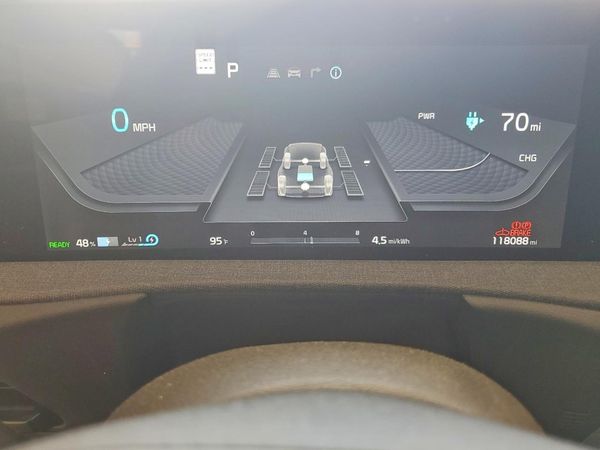 2024 KIA EV6 Light, Wind — ODOM