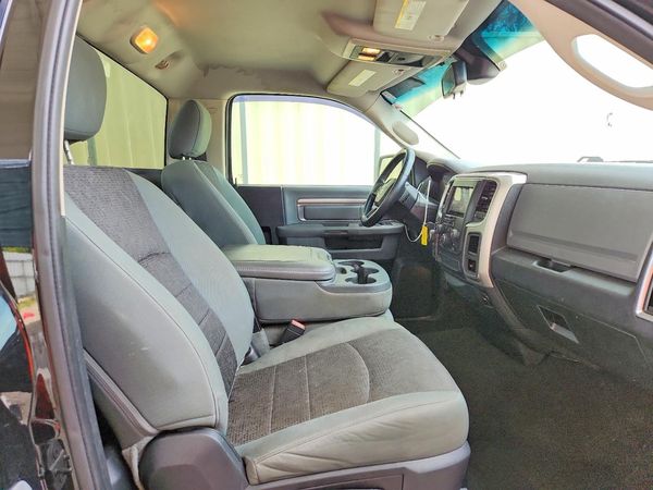 2015 RAM 1500 SLT REG CAB 4X2