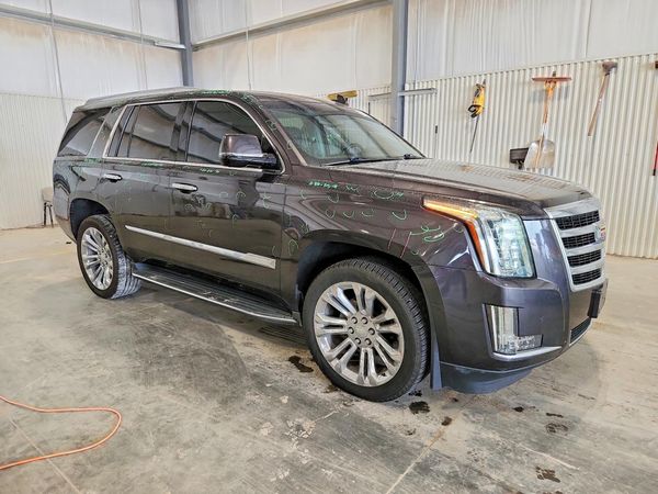 2016 CADILLAC ESCALADE Luxury