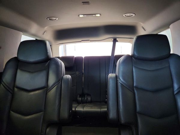2016 CADILLAC ESCALADE Luxury