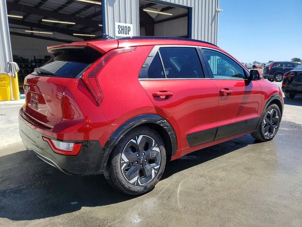 2023 KIA NIRO Wind