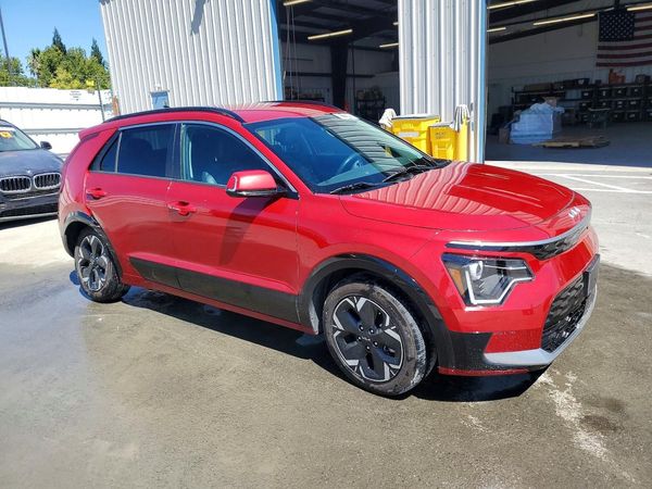 2023 KIA NIRO Wind