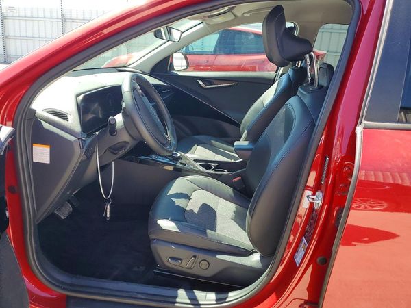 2023 KIA NIRO Wind