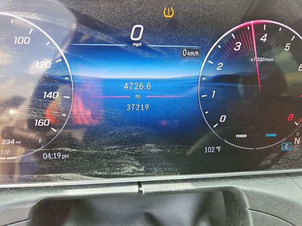 2025 MERCEDES-BENZ C C300