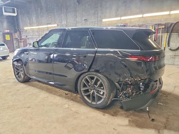 2026 LAND ROVER RANGE ROVER SPORT P360 SE