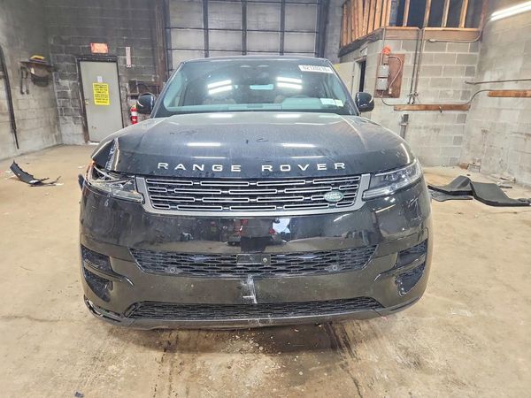 2026 LAND ROVER RANGE ROVER SPORT P360 SE