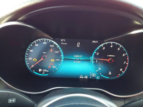 2019 MERCEDES-BENZ C C300