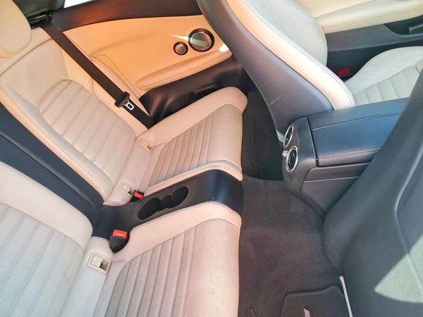 2019 MERCEDES-BENZ C C300