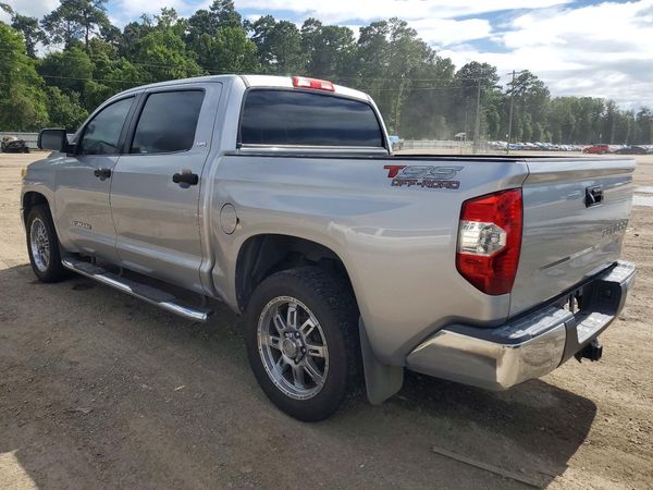 2015 TOYOTA TUNDRA SR5 Grade