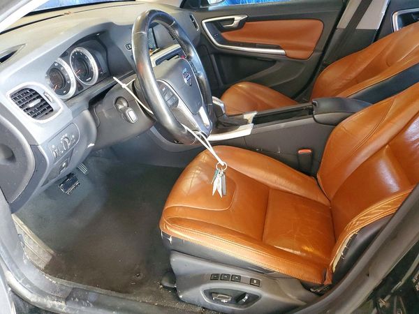 2013 VOLVO S60