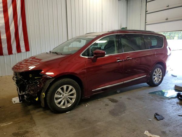 2019 CHRYSLER PACIFICA