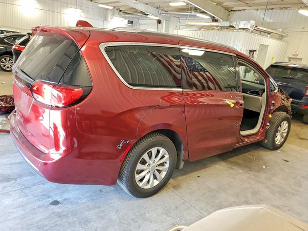 2019 CHRYSLER PACIFICA