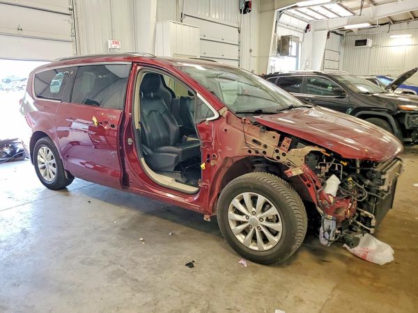 2019 CHRYSLER PACIFICA