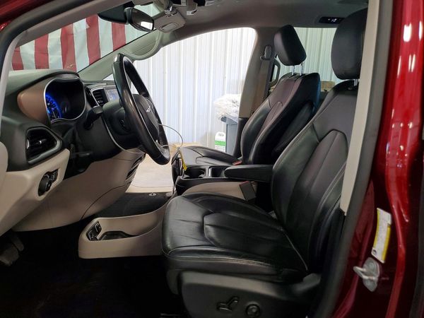 2019 CHRYSLER PACIFICA