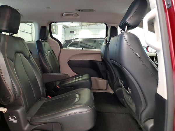 2019 CHRYSLER PACIFICA