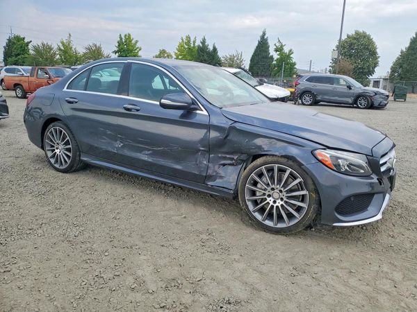 2015 MERCEDES-BENZ C 4-MATIC