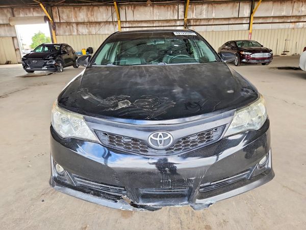2013 TOYOTA CAMRY